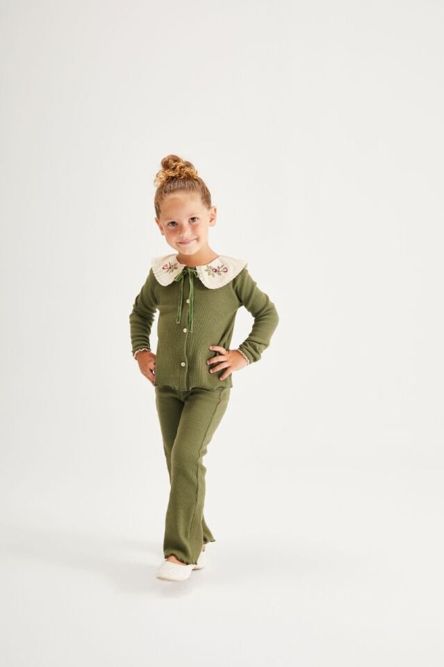 Özel Seri Yakalı Takım 3-4 YAŞ