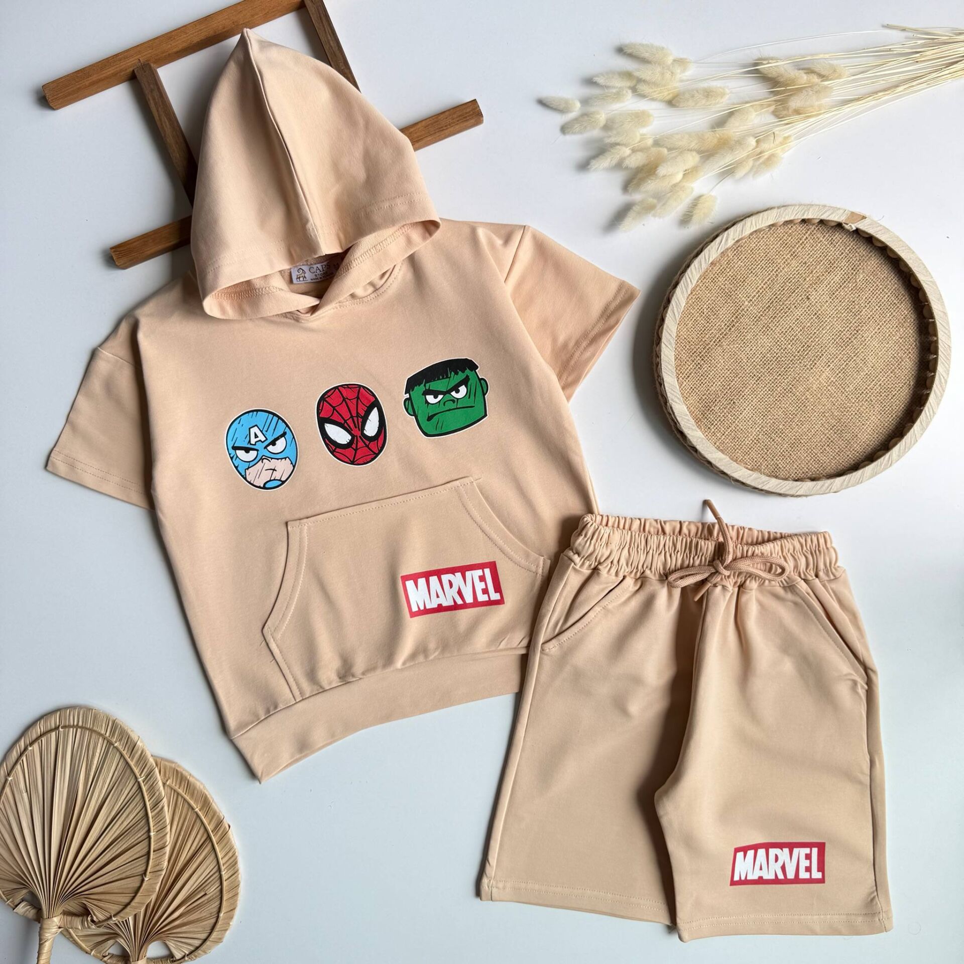 Kapüşonlu Krem Marvel Takım