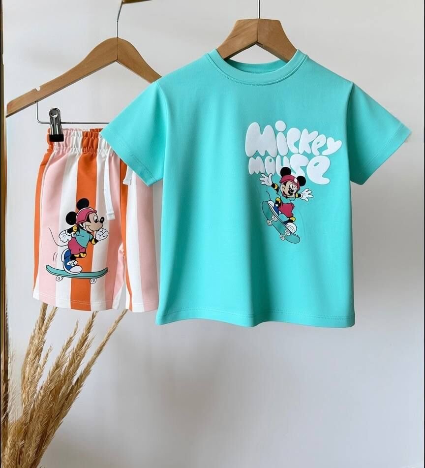 Mickey Baskılı Takım 7-8 YAŞ