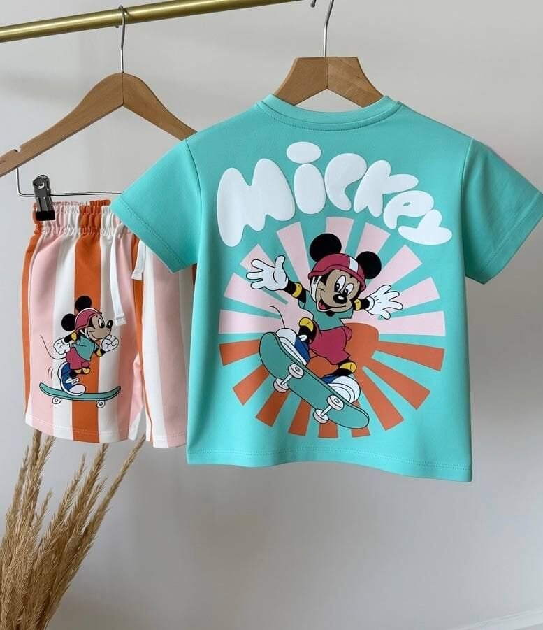 Mickey Baskılı Takım 7-8 YAŞ