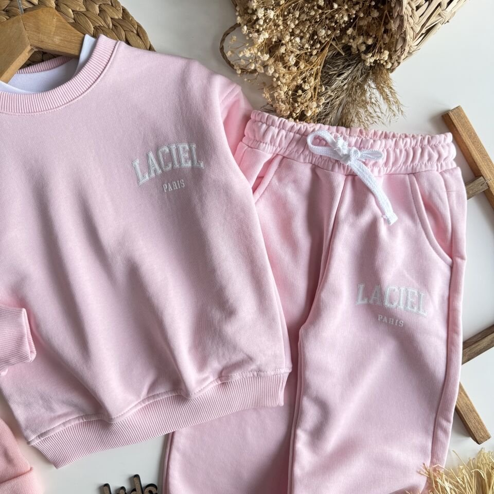 Pembe Laciel Takım