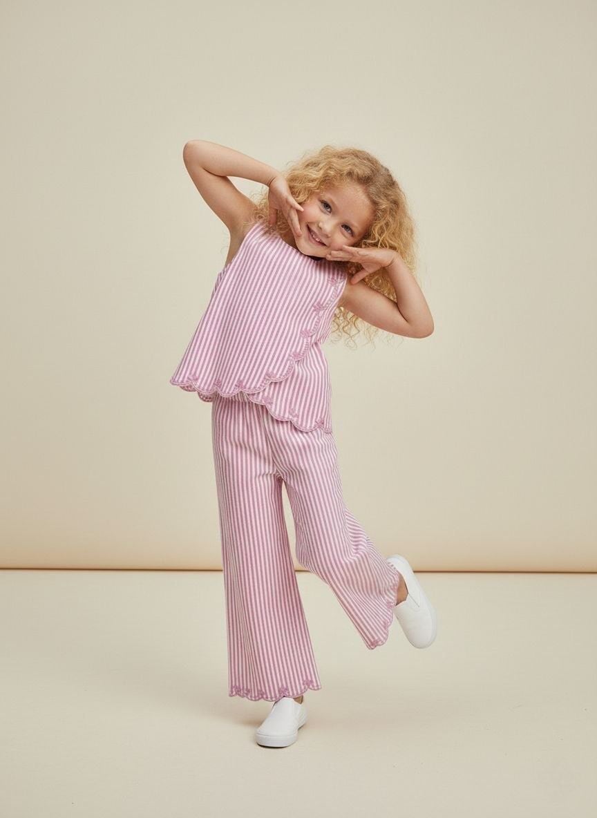 Çizgili İşlemeli Takım 9-10 YAŞ