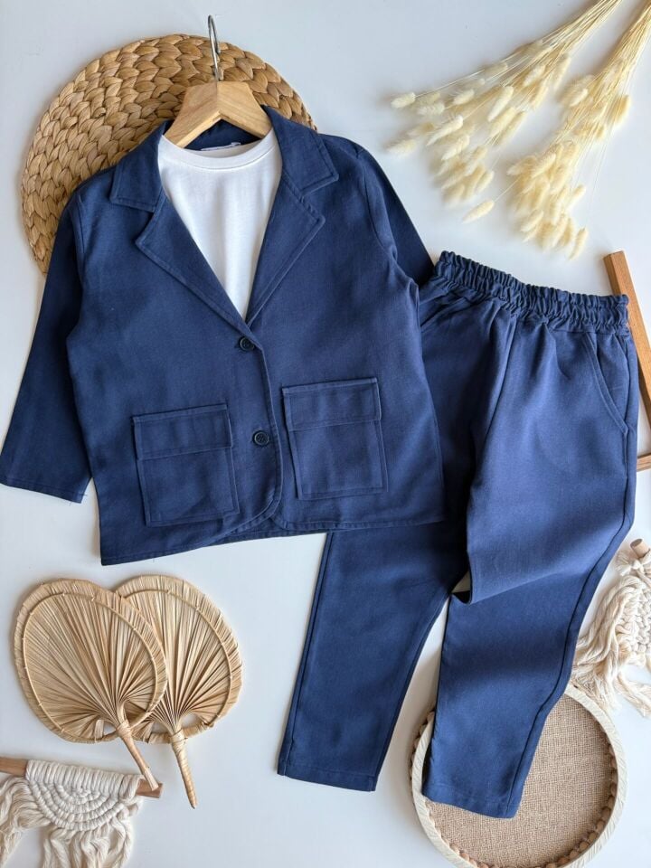 Lacivert Ceketli Takım( 10 mart kargo çıkışı) 9-10 YAŞ