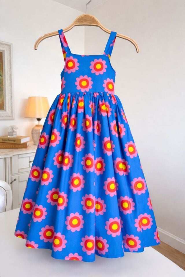 Mavi Çicekli Elbise 5yaş