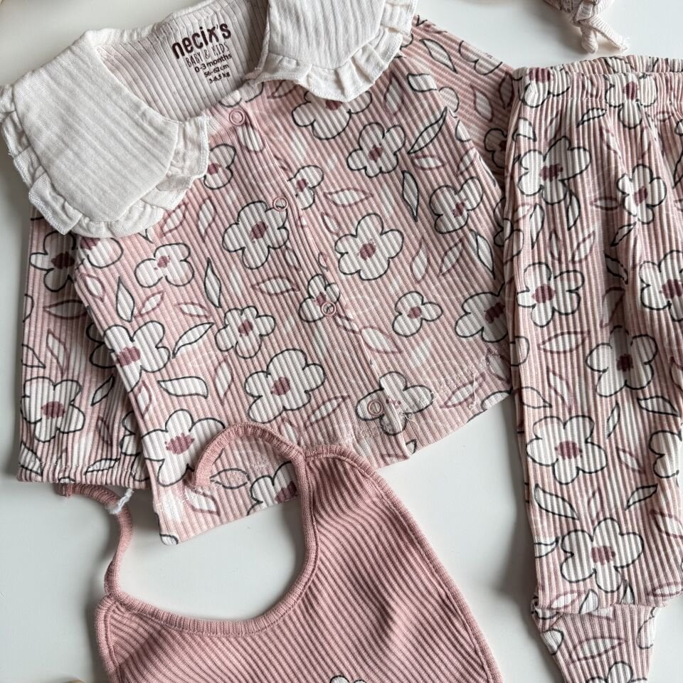 Kız Bebek Hastane Çıkışı Beşli Set