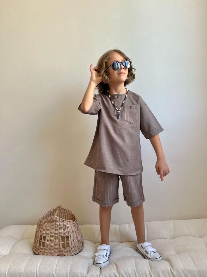 Çizgili Kahve Şortlu Takım 3-4 YAŞ