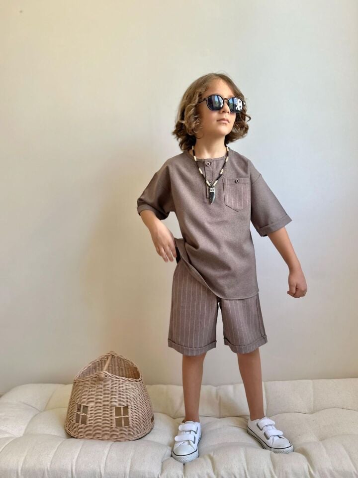 Çizgili Kahve Şortlu Takım 3-4 YAŞ