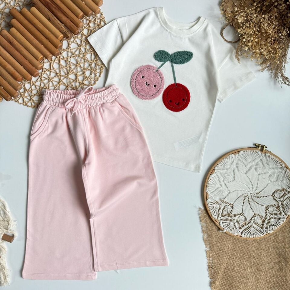 Süzene Nakışlı Kirazlı Takım 7-8 YAŞ