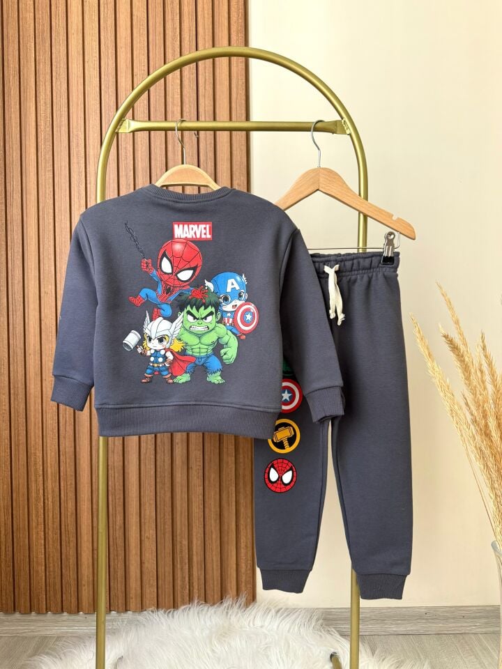 Marvel Baskılı Takım