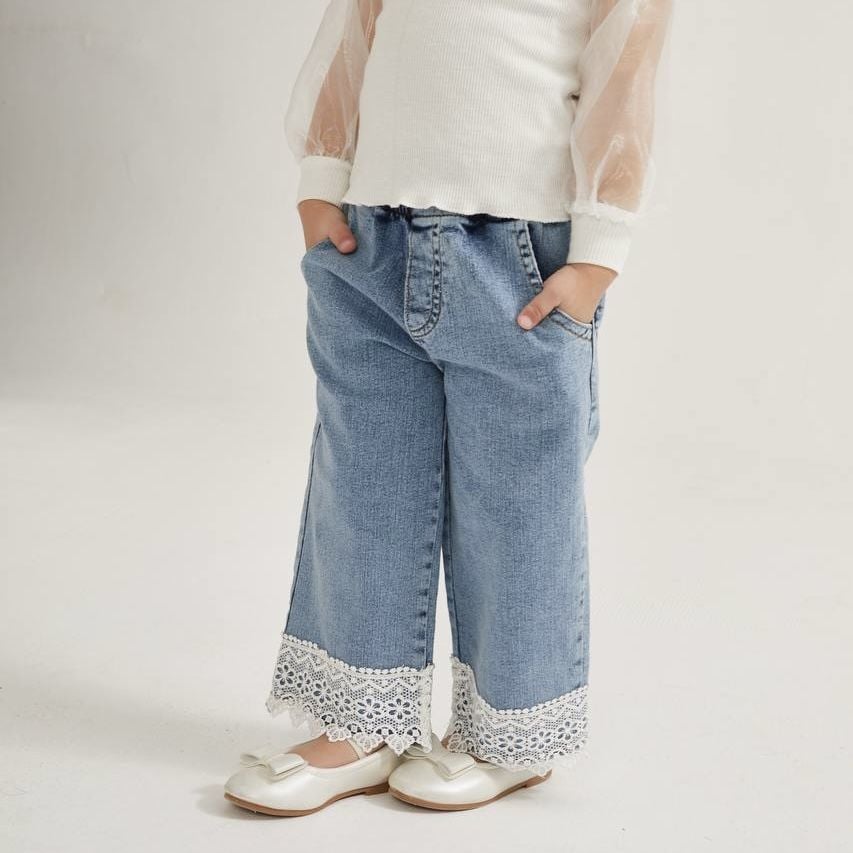 Dantel Detay Jean 4-5 YAŞ