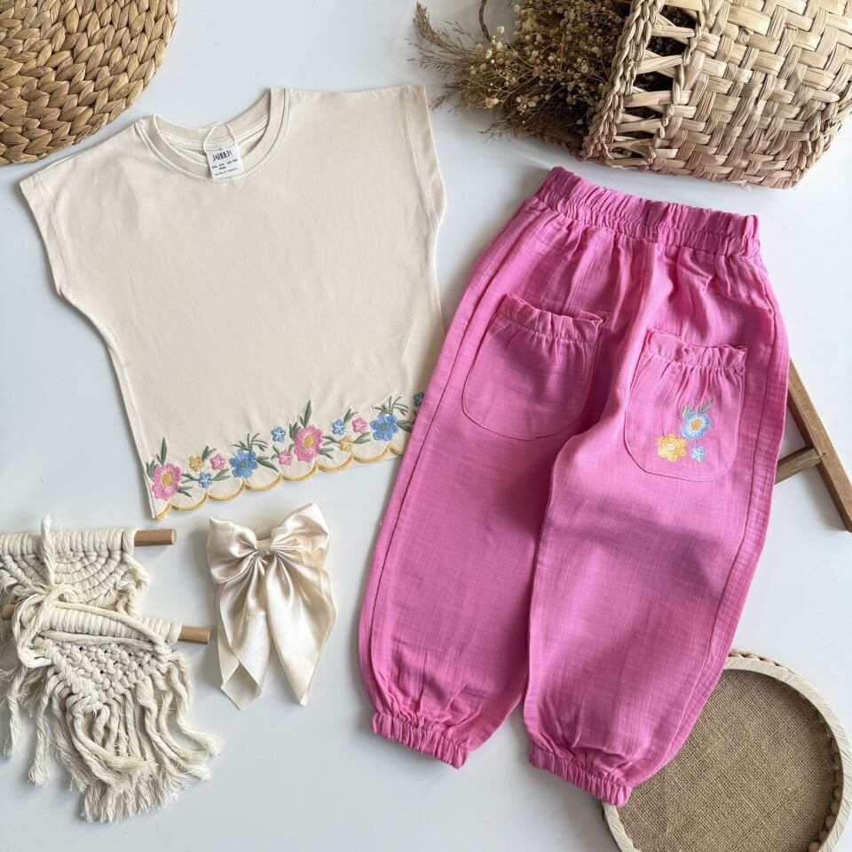 Muslin Kumas Pembe Takım 4-5 YAŞ