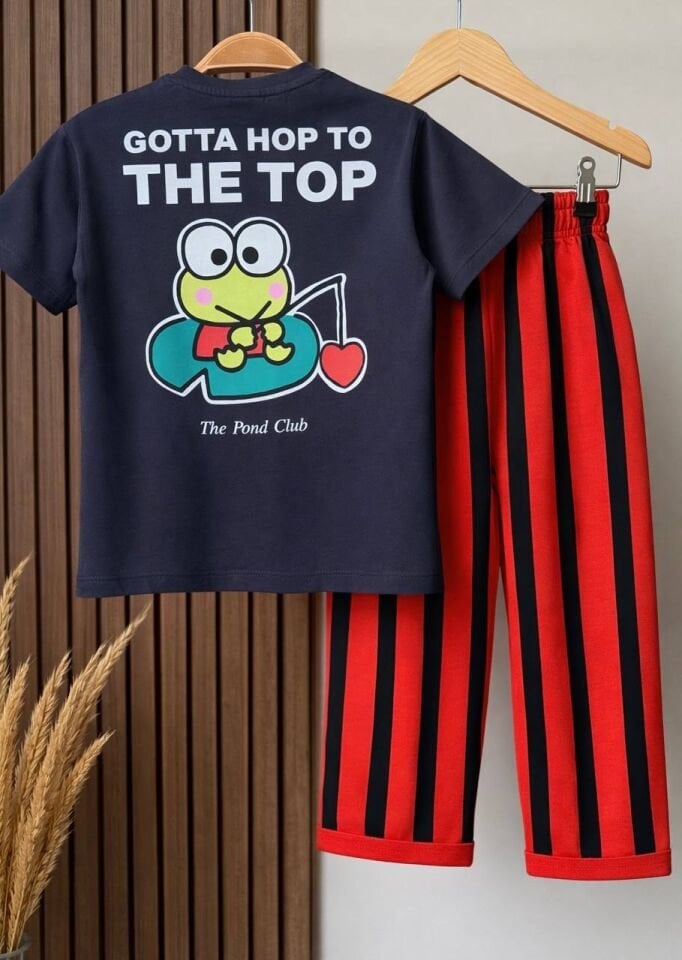 Kırmızı Çizgili Takım 7-8 YAŞ