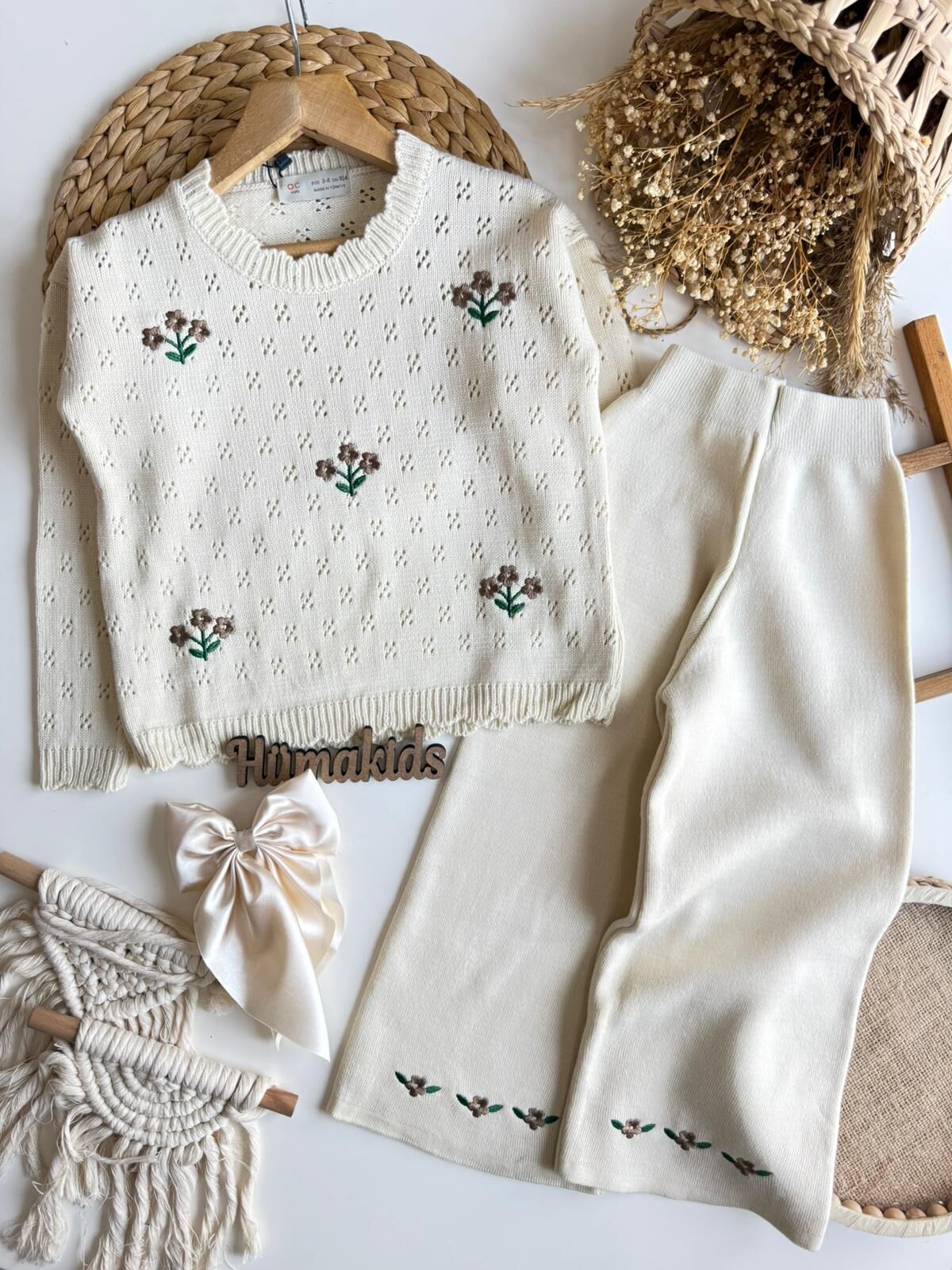 Triko Çicekli Takım 3-4 YAŞ