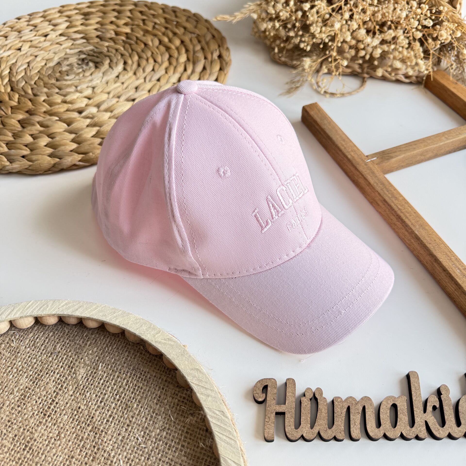 Pembe Şapka Adet