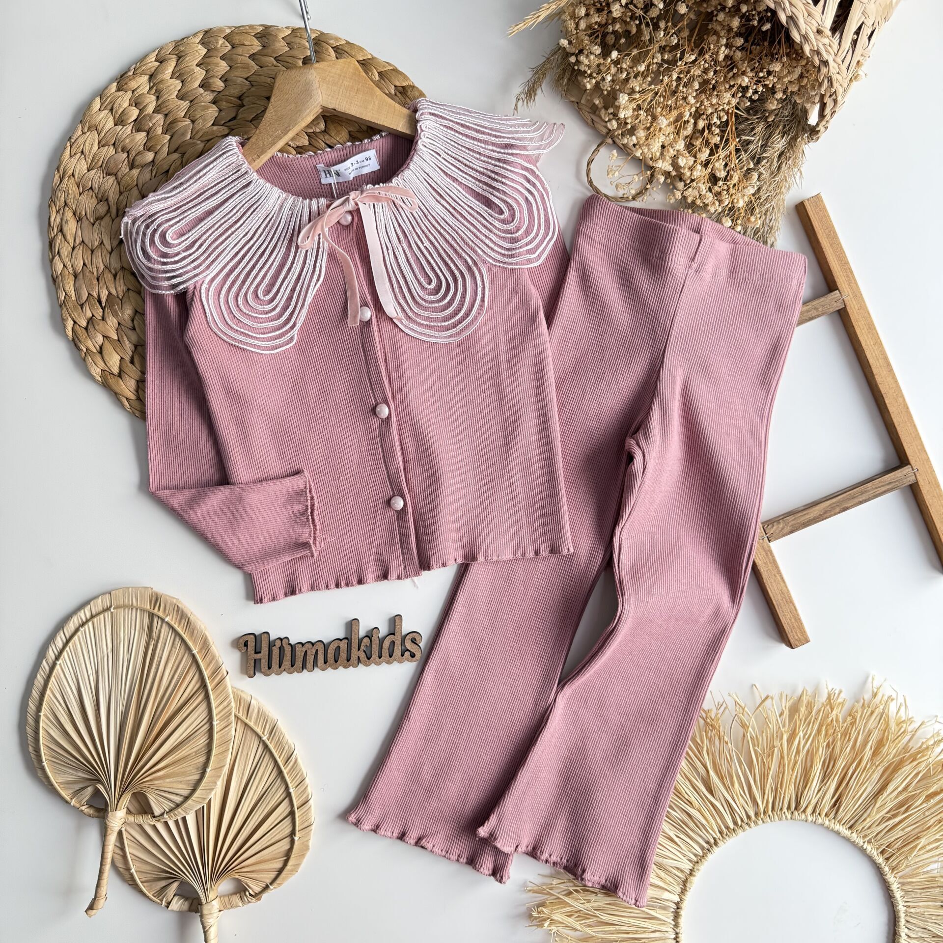 Yaka Detaylı Pembe Takım 7-8 YAŞ