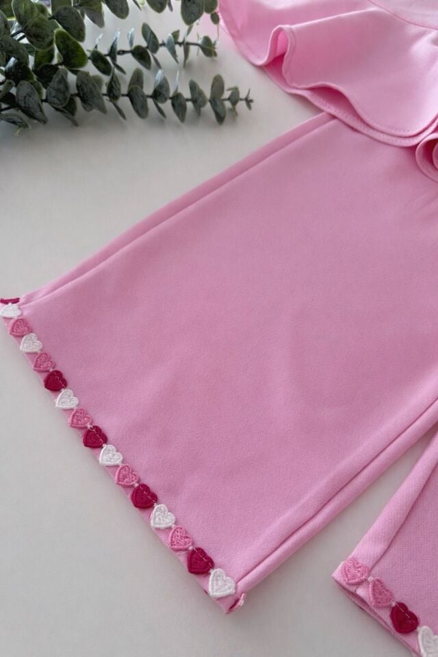 Pembe Kalp Detaylı Takım 7-8 YAŞ