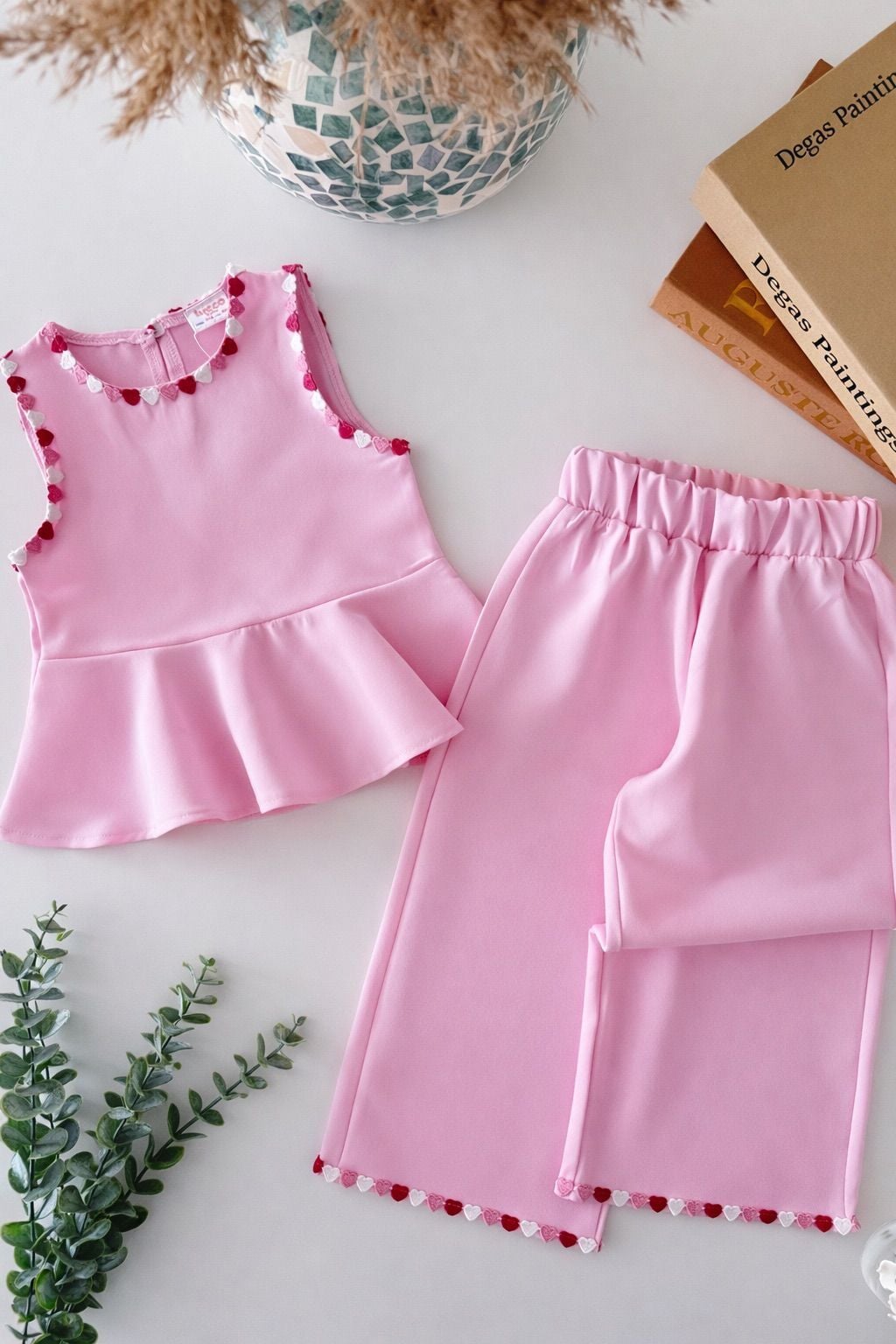 Pembe Kalp Detaylı Takım 7-8 YAŞ