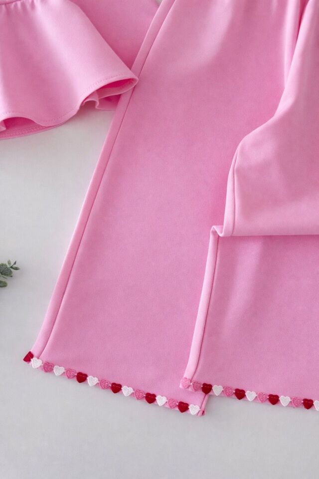 Pembe Kalp Detaylı Takım 7-8 YAŞ