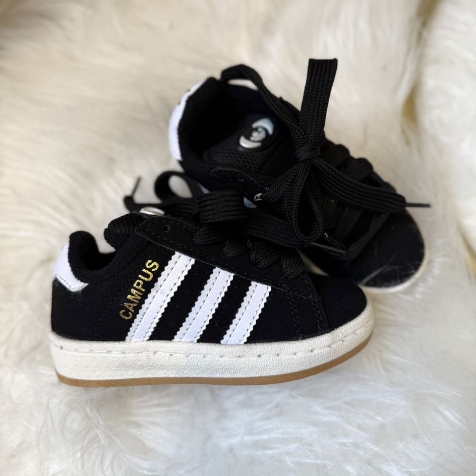 Siyah Bağcıklı Sneakers
